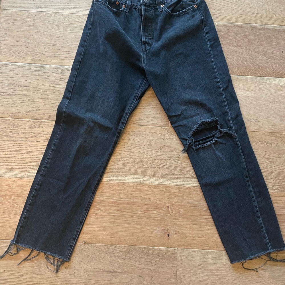 Levi’s wedgie straight leg standard length.